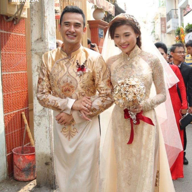 Tại sao nên thuê áo dài cưới vàng đồng tại Tài Lộc Wedding