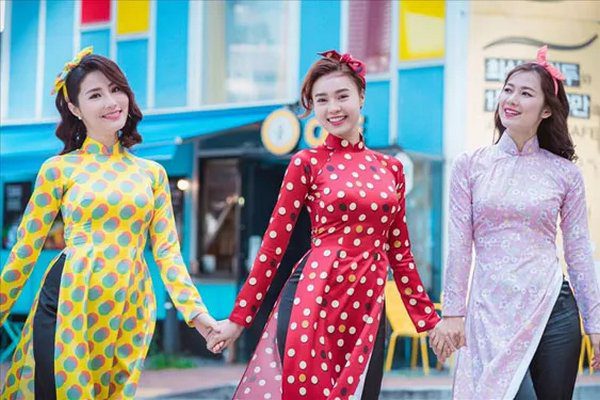 Cấu tạo của tiền thân áo dài Việt Nam