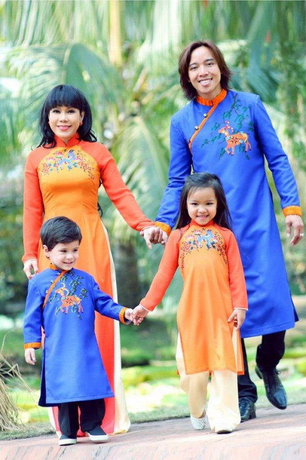 Chọn form may áo dài cách tân gia đình cho thành viên nam