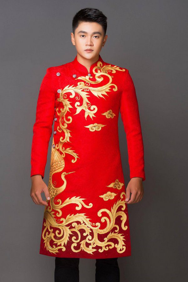 Những bộ trang phục truyền thống nam Tết mang đậm nét văn hóa, tinh hoa của dân tộc Việt Nam. Hãy cùng tìm hiểu giá trị văn hóa, ý nghĩa của những trang phục truyền thống nam Tết qua những hình ảnh đầy sắc màu tại ảnh liên quan.