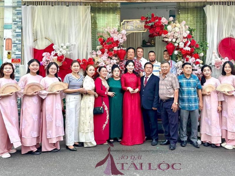 Thuê áo dài sui TPHCM giá rẻ Thuê áo dài sui TPHCM giá rẻ