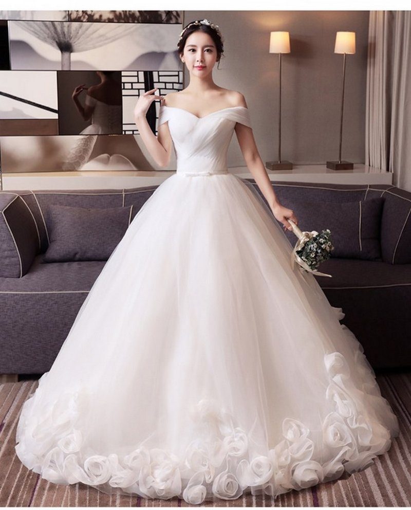 Váy cưới màu trắng trễ vai nữ hoàng tùng kim sa nổi  VC22  NiNiStore 2023